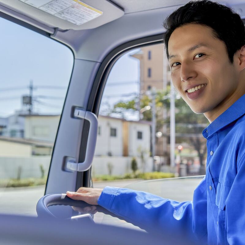 男性トラックドライバー